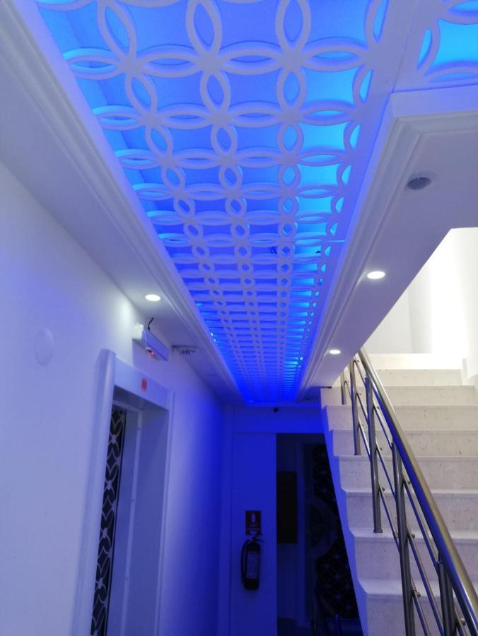 דידים Cicek Apart Otel מראה חיצוני תמונה