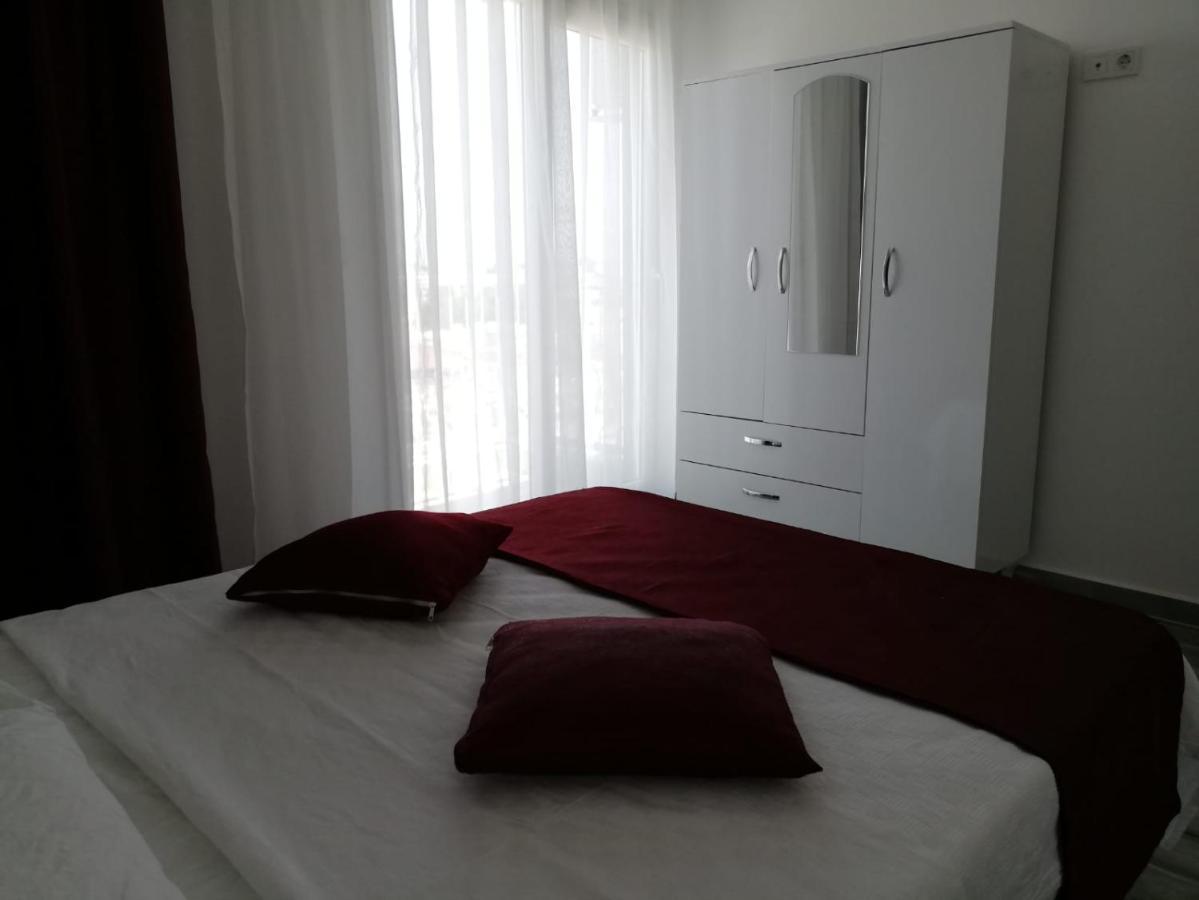 דידים Cicek Apart Otel מראה חיצוני תמונה